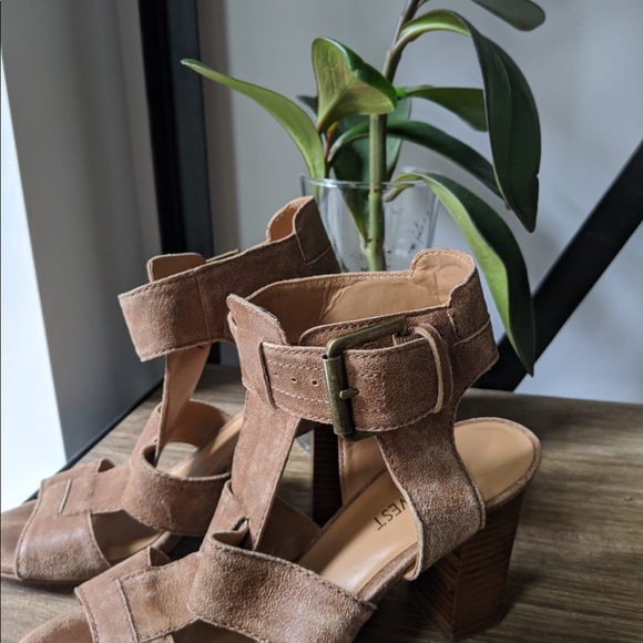 2 for $40🌸Nine West Sandals - Picture 2 of 6